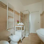 Apartman Essential White Róma